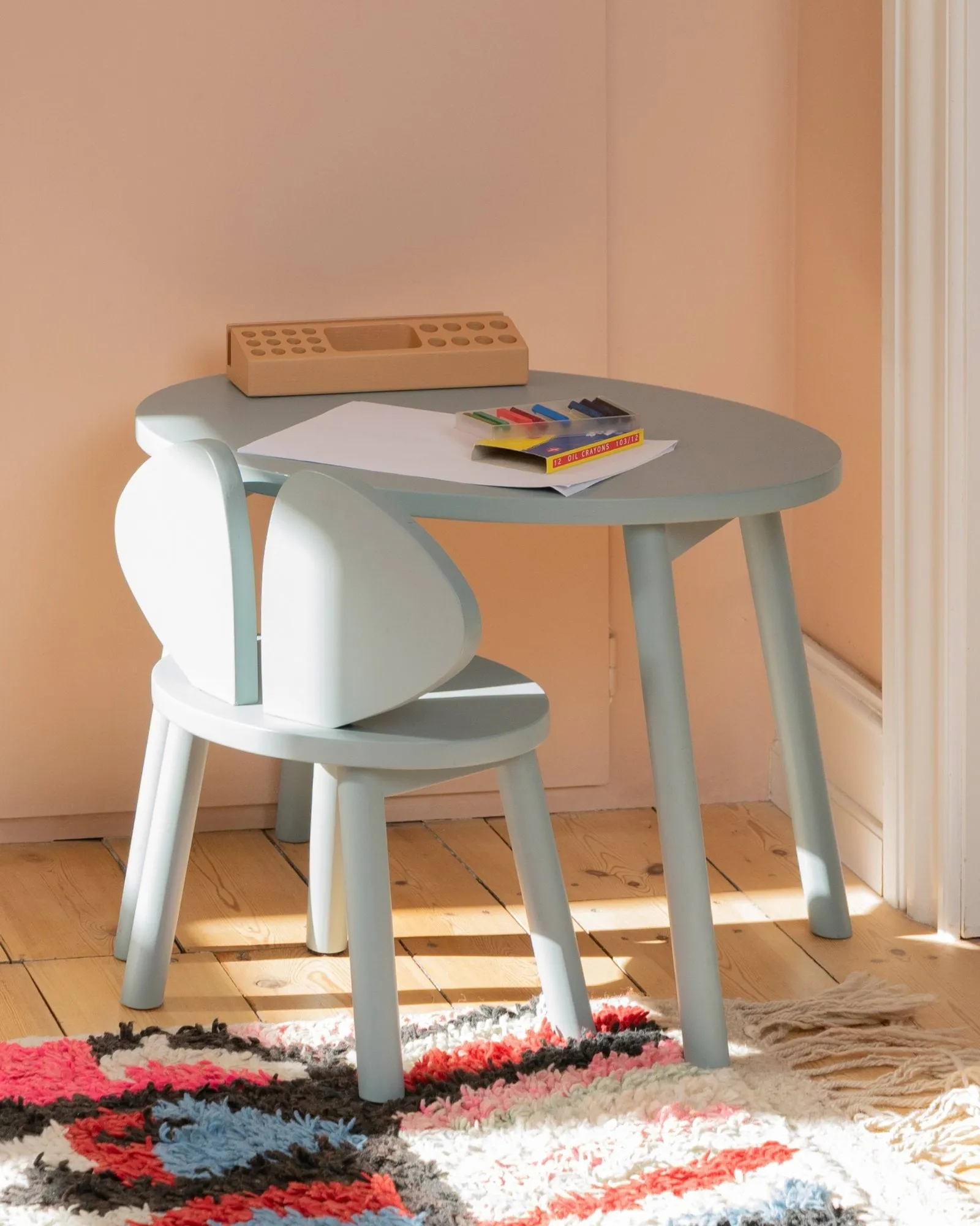 Mouse set barnestol + bord, Olivengrønn Nofred