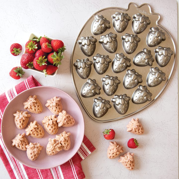 Nordic Ware strawberry bites bakeform - 0,4 l - Nordic Ware