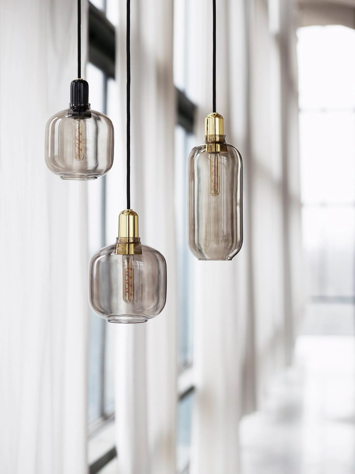 Amp lampe liten, grå-sort Normann Copenhagen