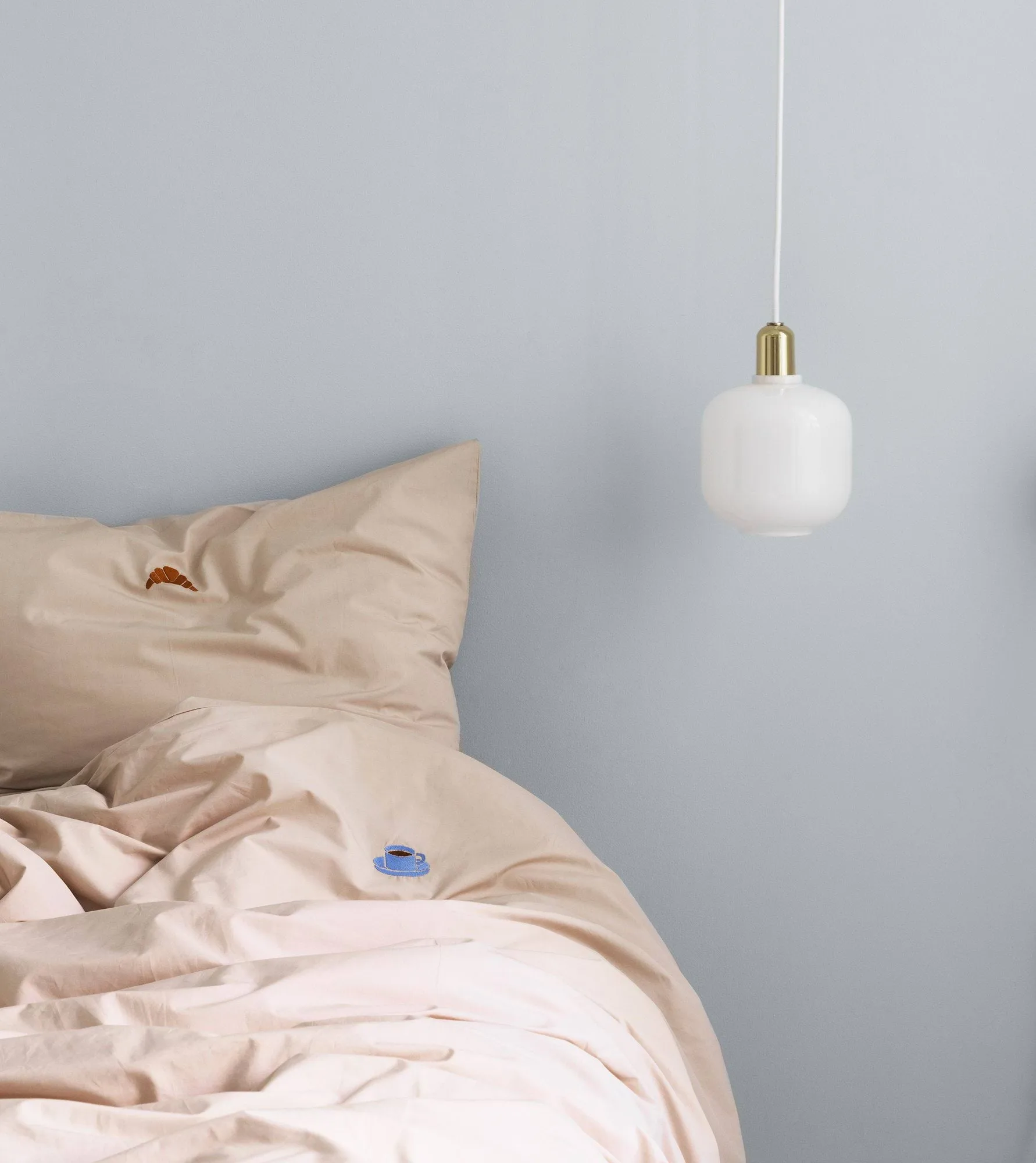 Amp lampe liten, Hvit-messing Normann Copenhagen