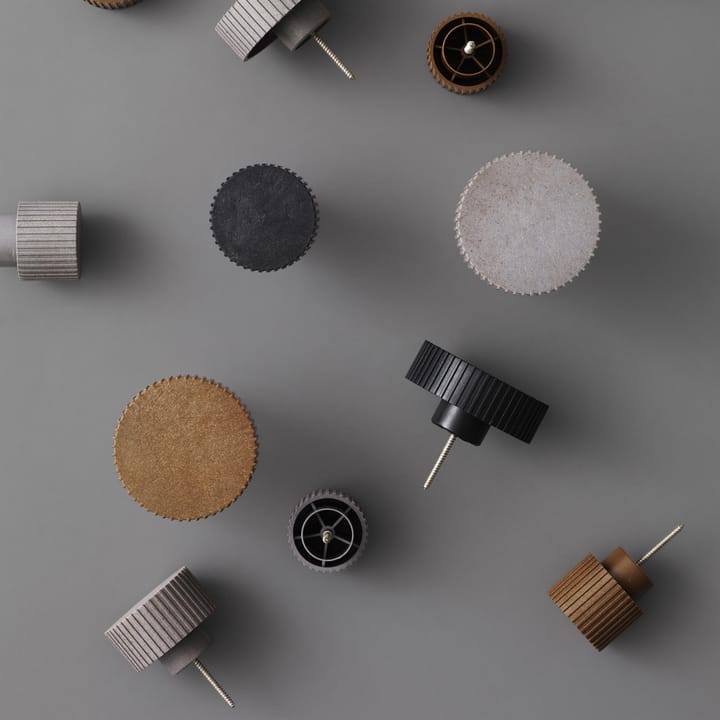 Chip knagg medium - svart - Normann Copenhagen