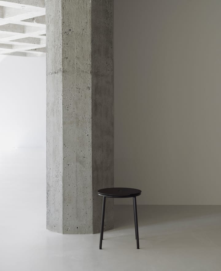 Circa krakk 45 cm - Svart aluminium - Normann Copenhagen