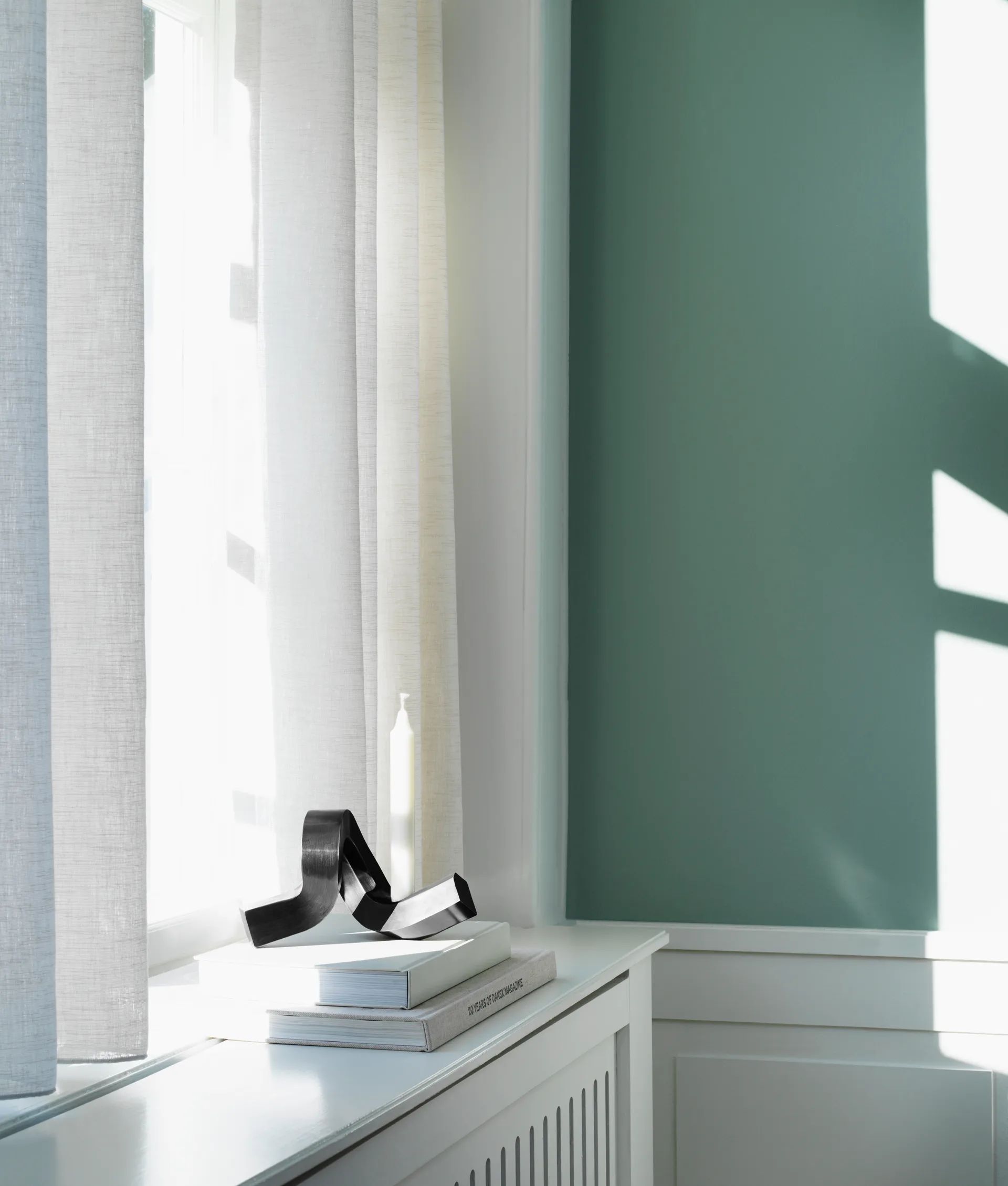 Crooked lysestake 1, Bronze Normann Copenhagen