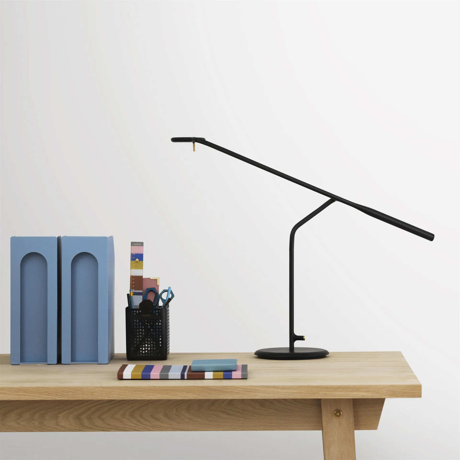 Flow bordlampe, sort Normann Copenhagen
