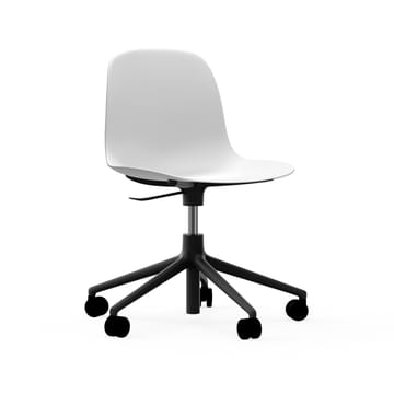 Form chair, dreibar stol, 5W kontorstol - hvit, sort aluminium, hjul - Normann Copenhagen
