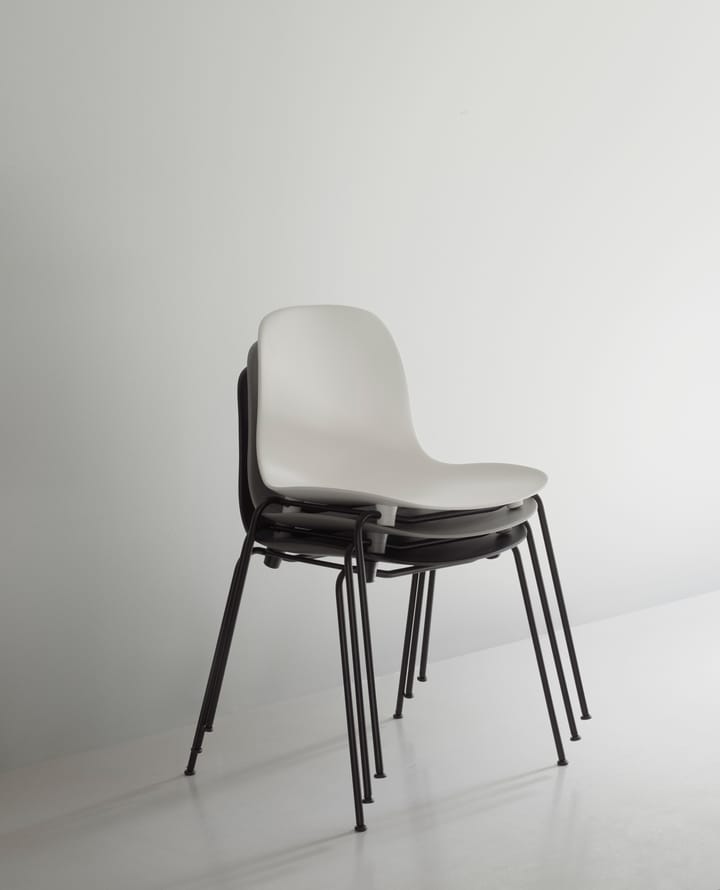 Form Chair stablebar stol svarte ben 2-pakning, Svart - undefined - Normann Copenhagen