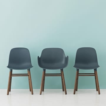 Form Chair stol valnøttben 2-stk. - blå-valnøtt - Normann Copenhagen