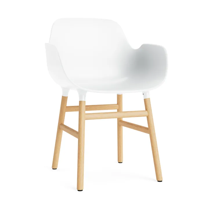 Form karmstol - white, eikeben - Normann Copenhagen