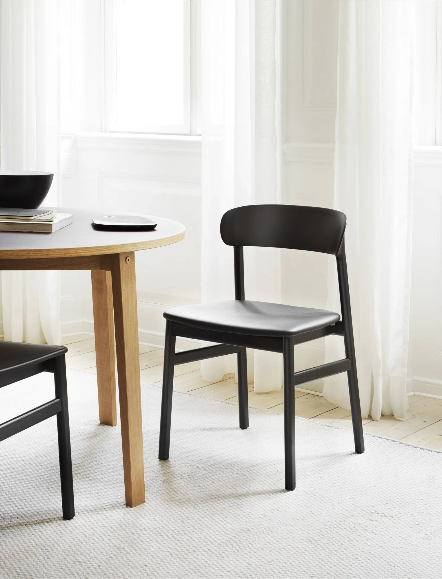 Herit stol eik, Dusty green (grønn) Normann Copenhagen