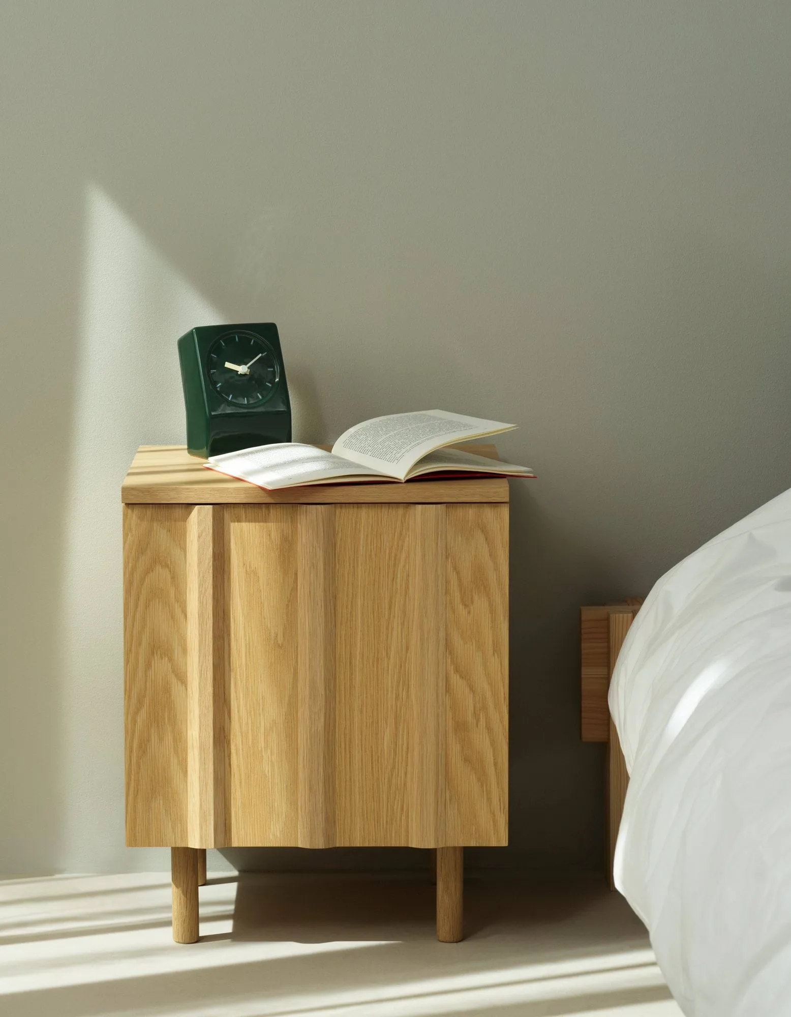 Rib nattbord, Oak, 52x42x40 cm Normann Copenhagen