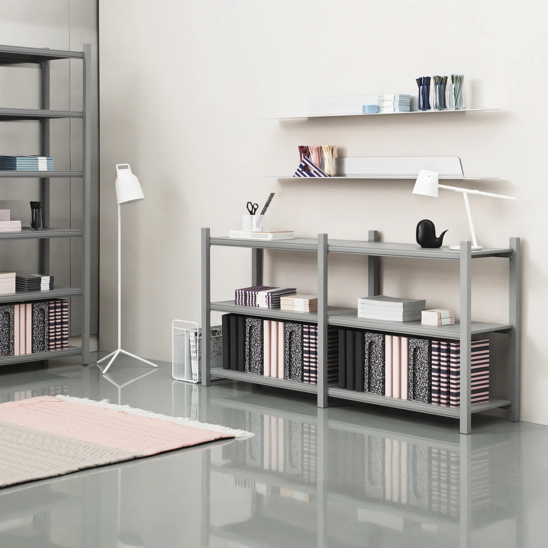 Stage gulvlampe, white, pulverlakkert stål Normann Copenhagen