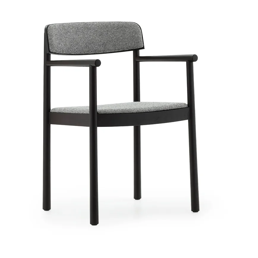 Timb armlene-stol, Black ash-Hallingdal 166 Normann Copenhagen