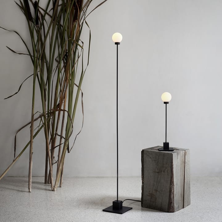 Snowball gulvlampe, Svart Northern