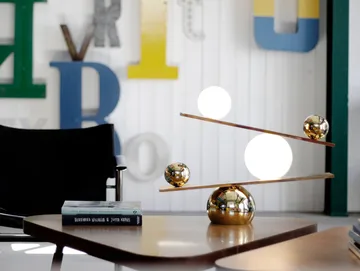 Balance bordlampe - Messing, v2 - Oblure
