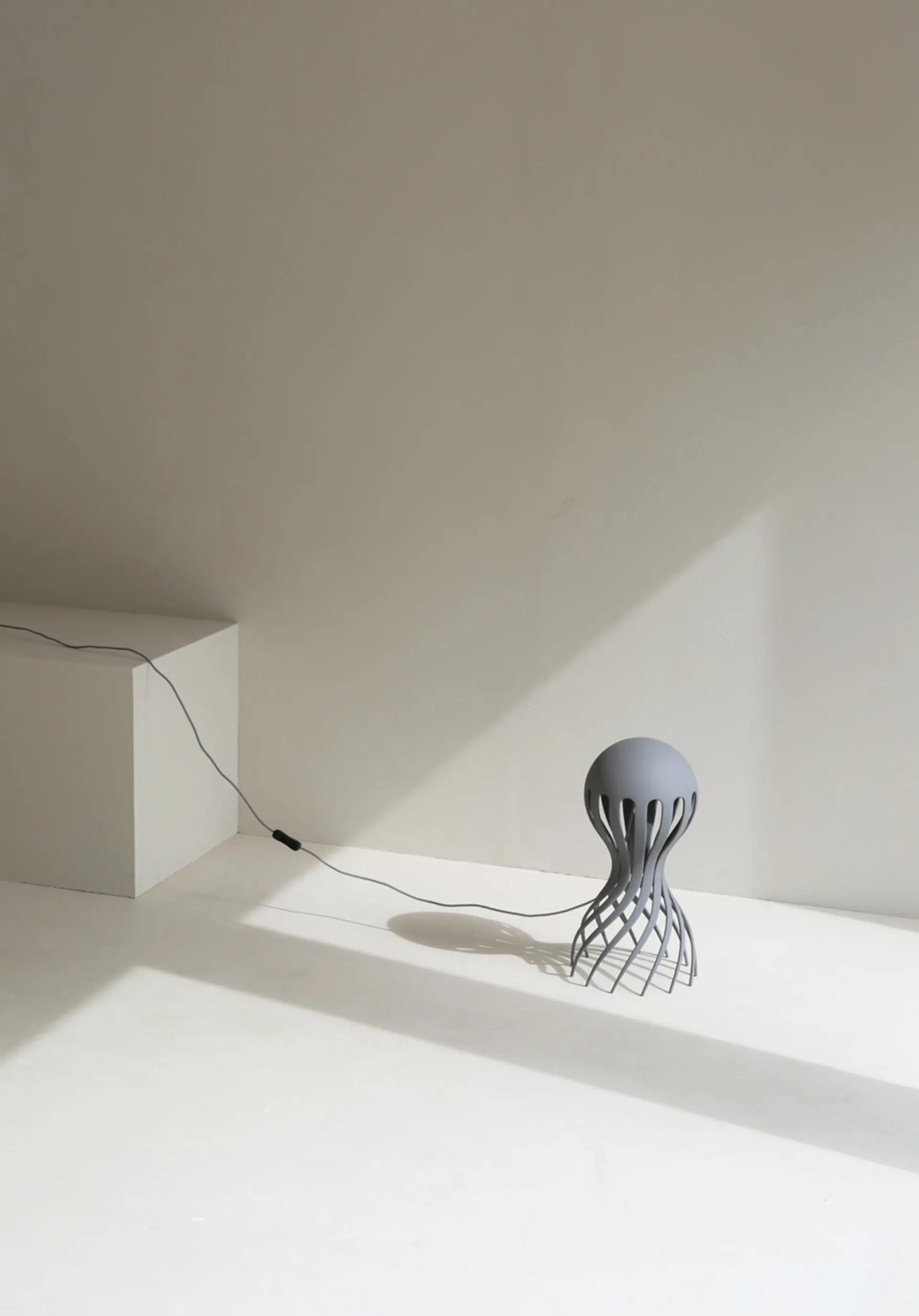 Cirrata bordlampe 44,4 cm, Grey Oblure