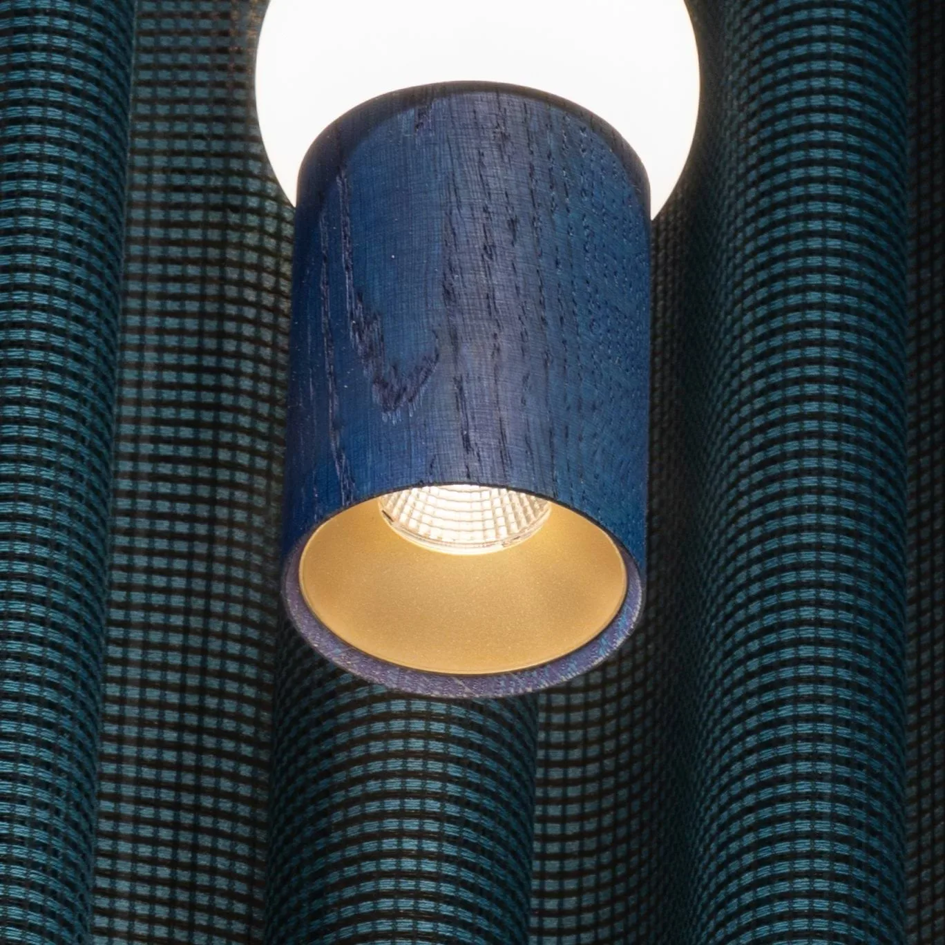 Lightbone pendel, Small 24 cm, blå eik Oblure