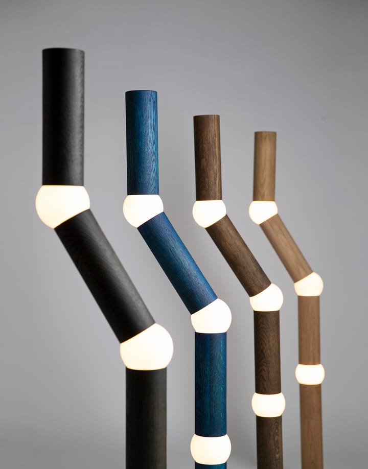 Lightbone stålampe 124,3 cm, Blue oak Oblure