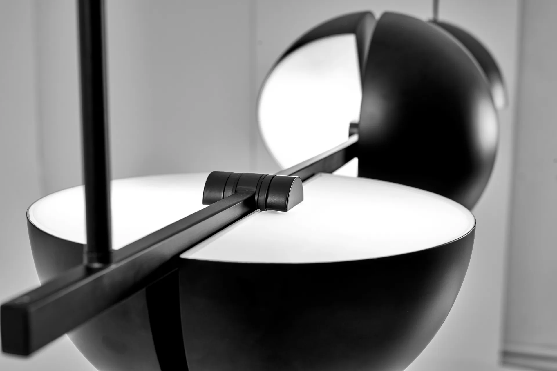 Trapeze triplette takpendel 140 cm, Black Oblure