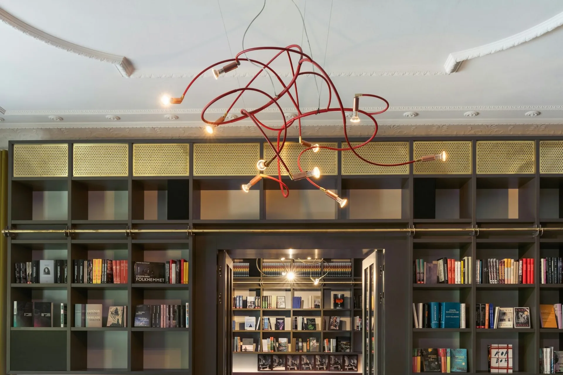 Andromeda taklampe 108 cm, Hvitt stål Örsjö Belysning