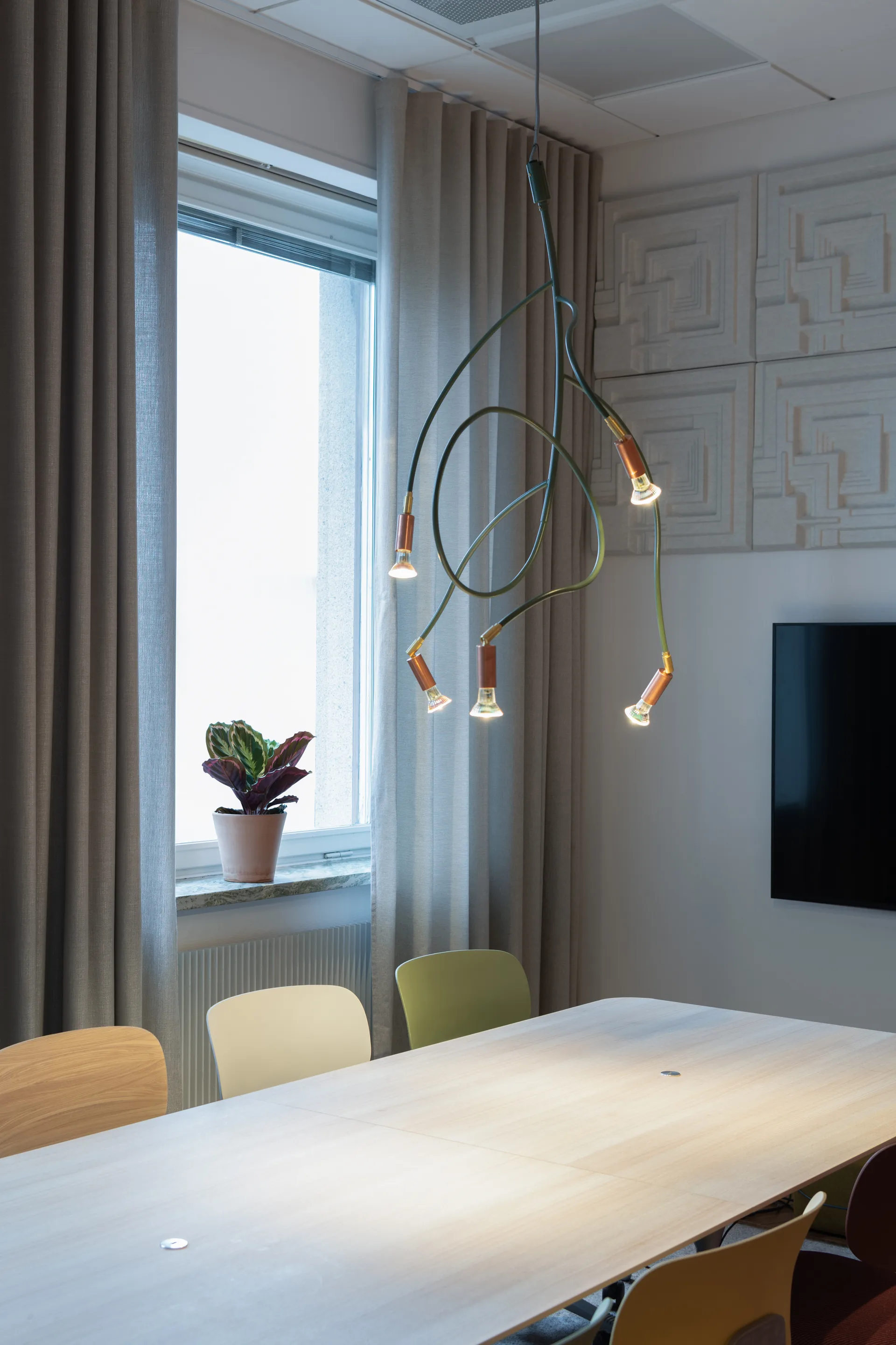 Ranka 5 taklampe, Rød Örsjö Belysning