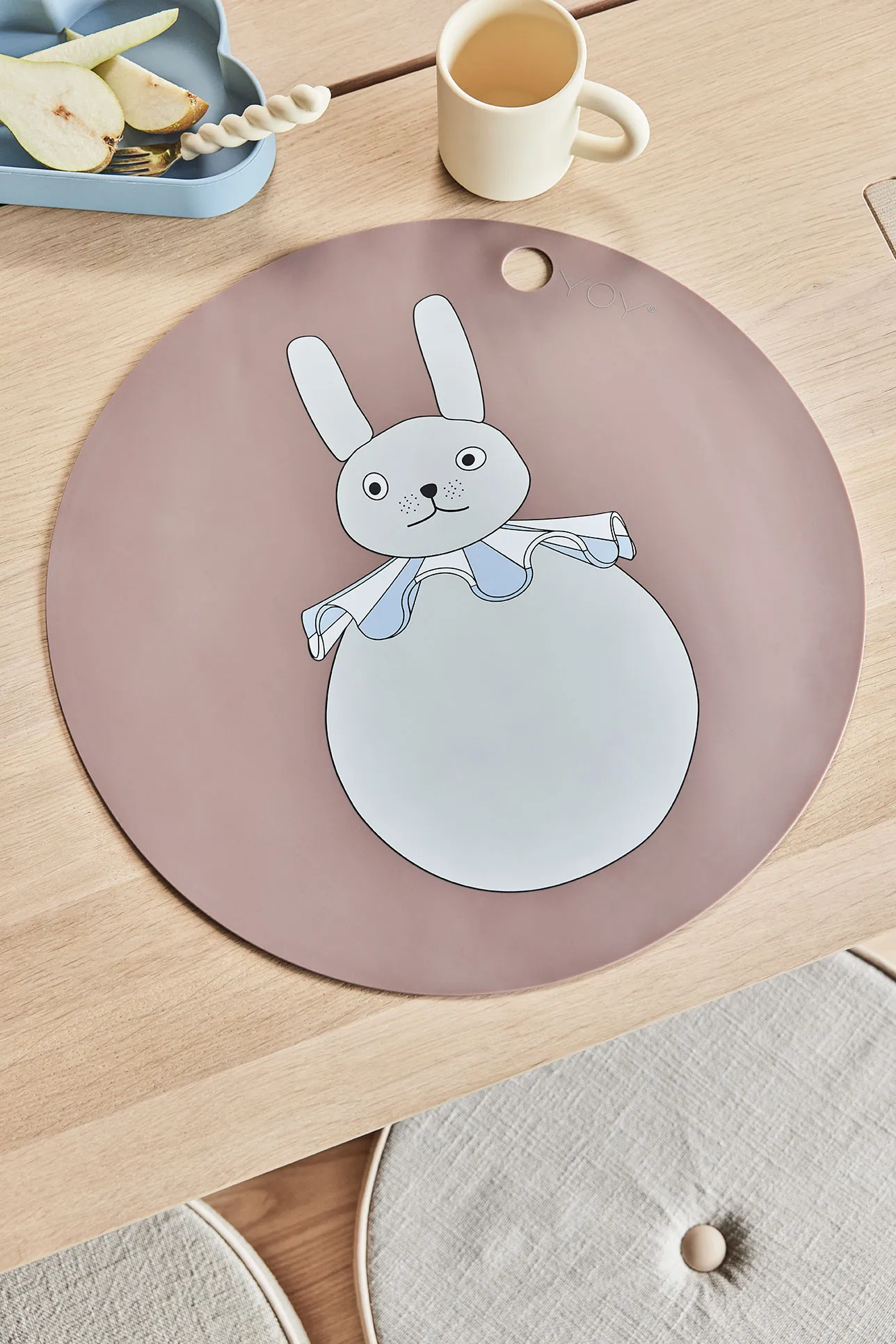 Rabbit Pompom spisebrikke Ø 39 cm, Clay OYOY