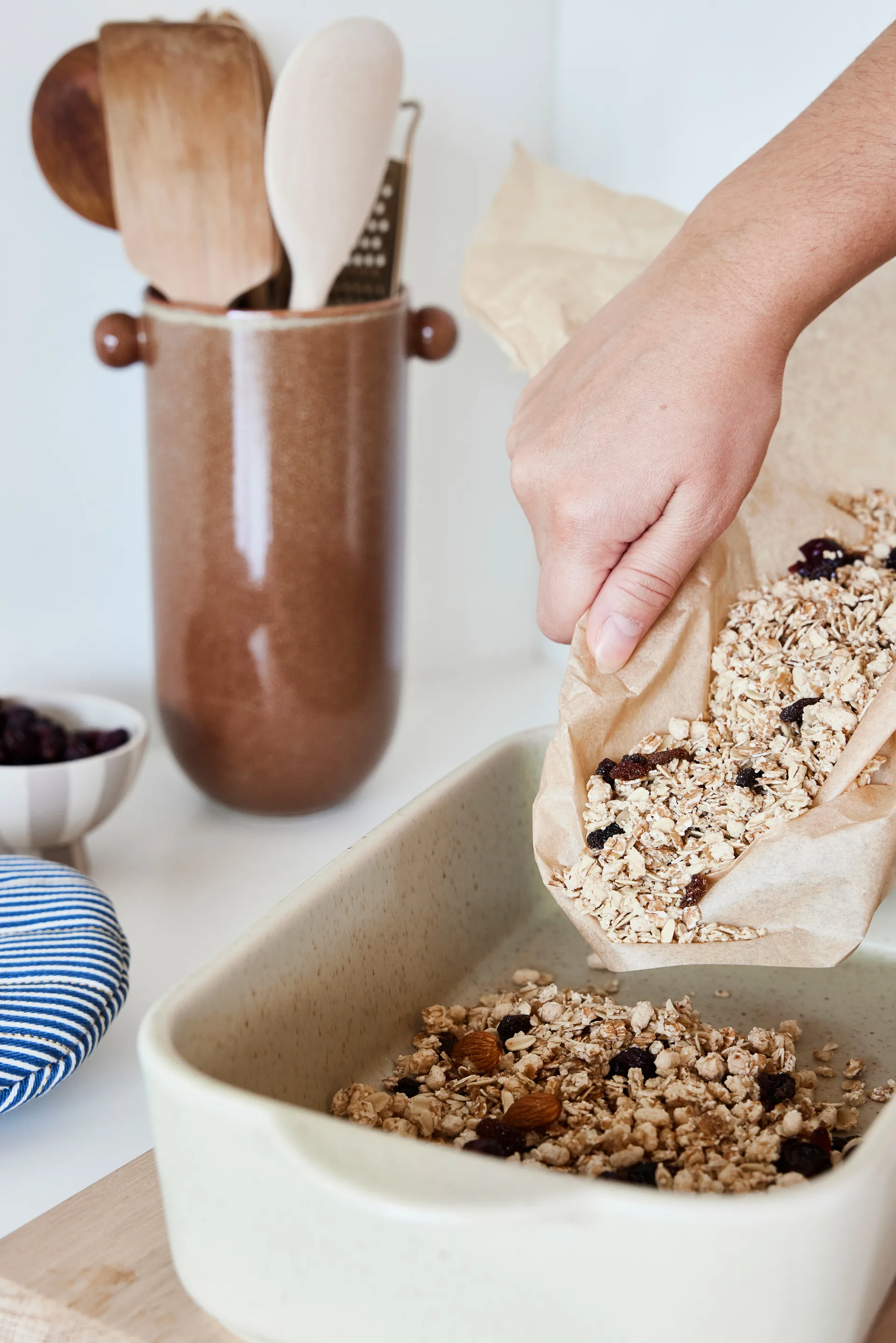 Yuka ovnsfast form 17,5x32 cm, Reactive Olive OYOY