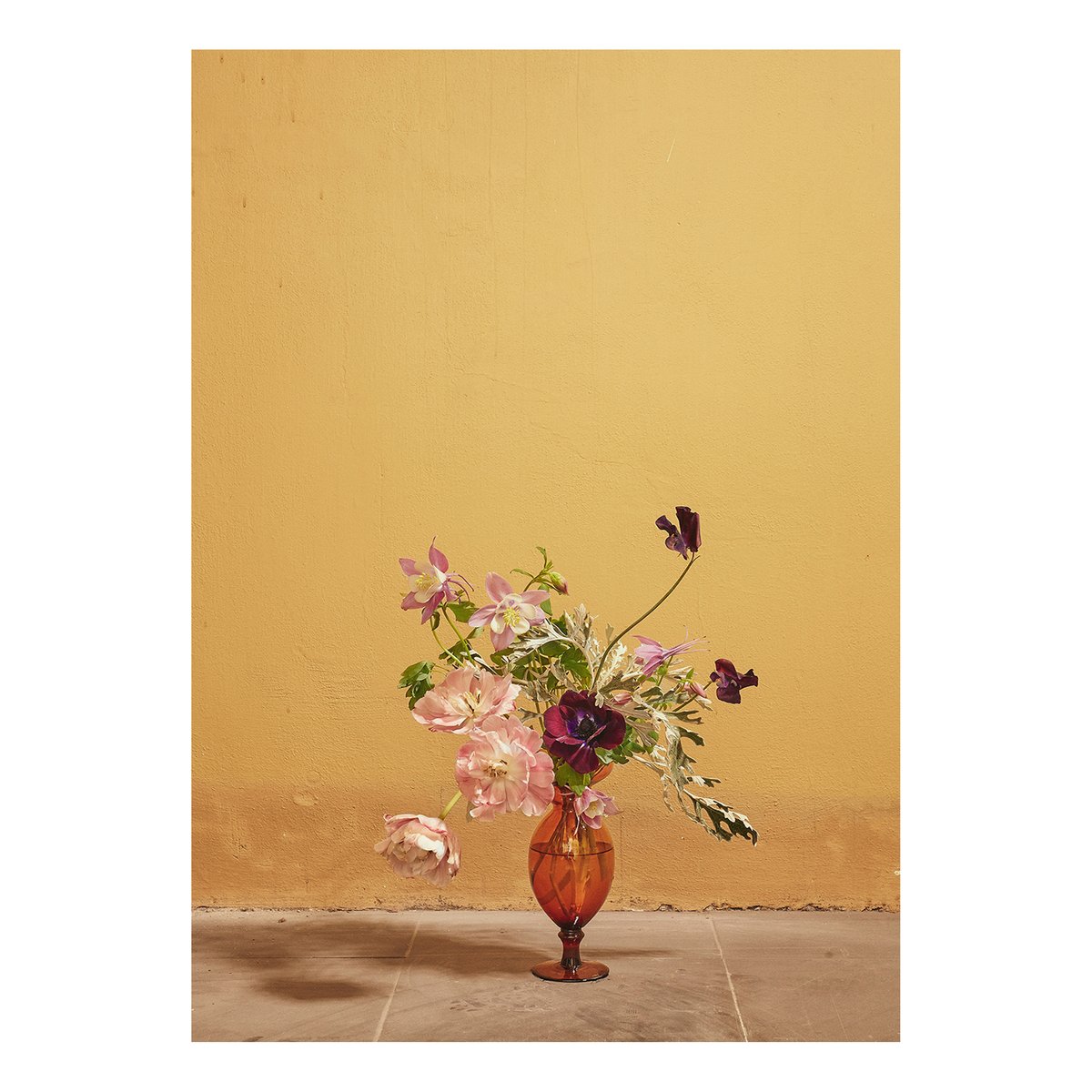 Paper Collective Blomst 02 Ochra poster 50x70 cm