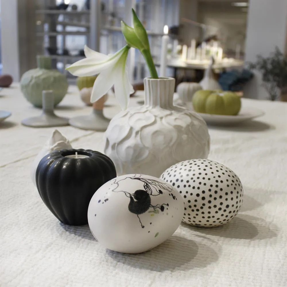 Egg prikkete, hvit-svart Paradisverkstaden