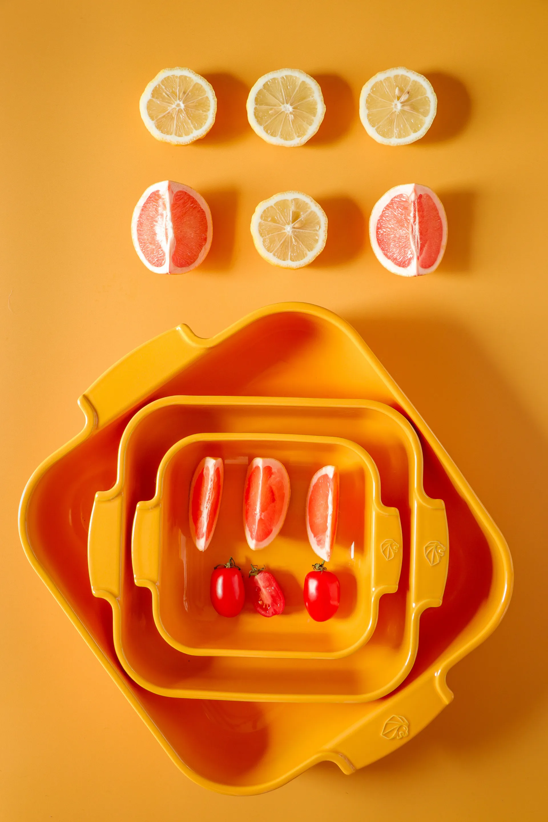 Appolia keramisk form 29,5 x 36 cm, Saffron yellow Peugeot