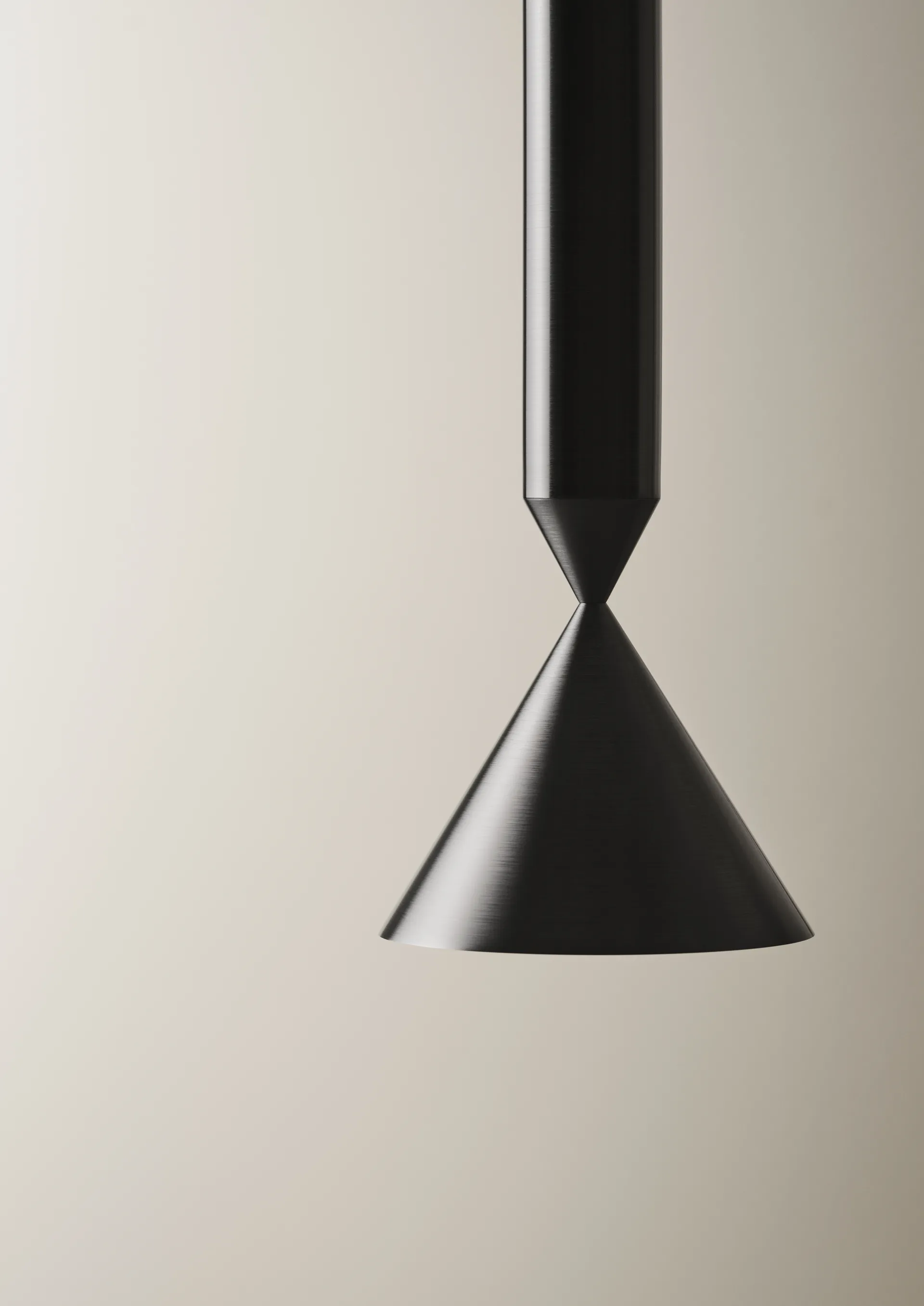 Apollo 59 taklampe, Darkest hour Pholc
