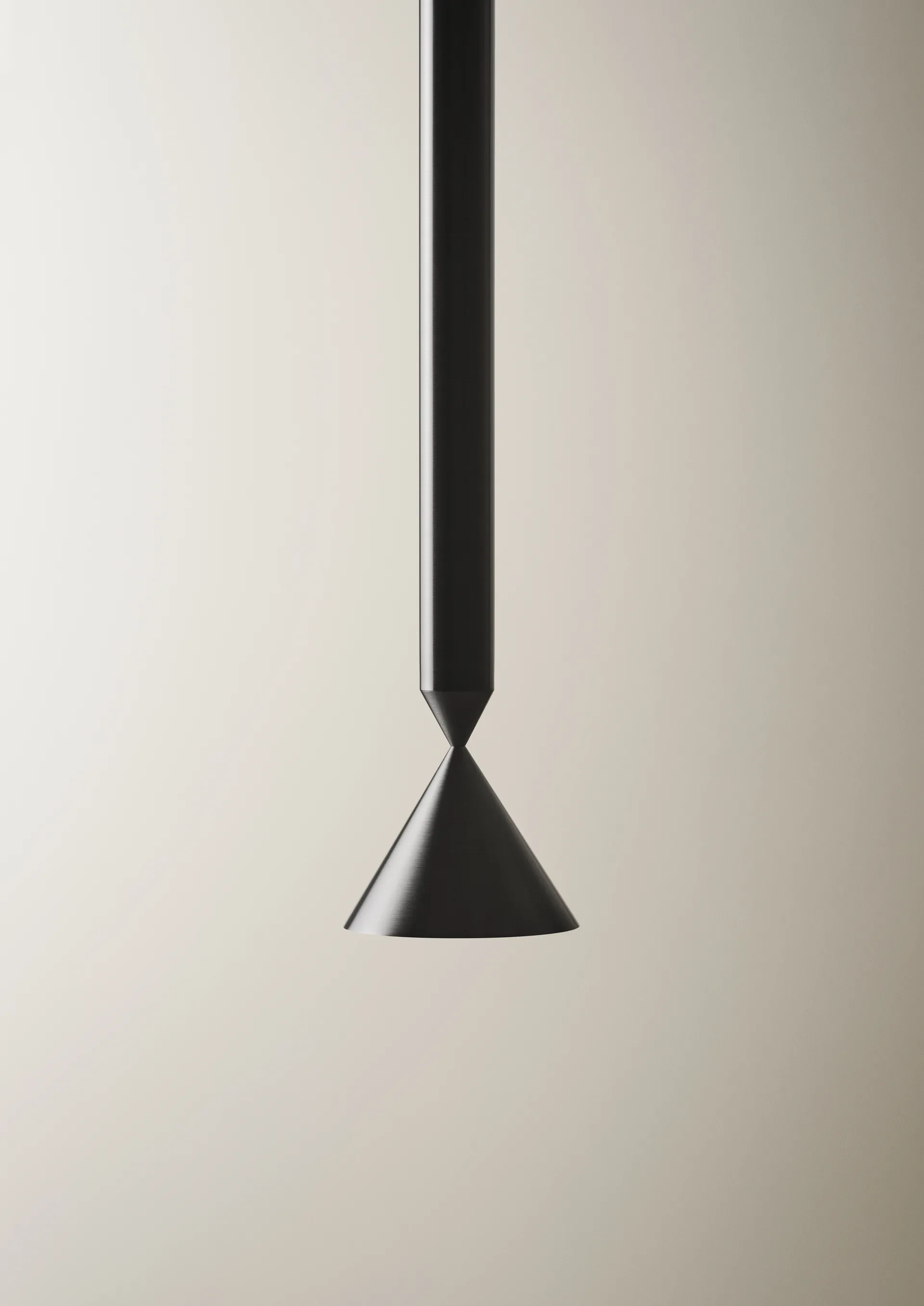 Apollo 59 taklampe, Darkest hour Pholc