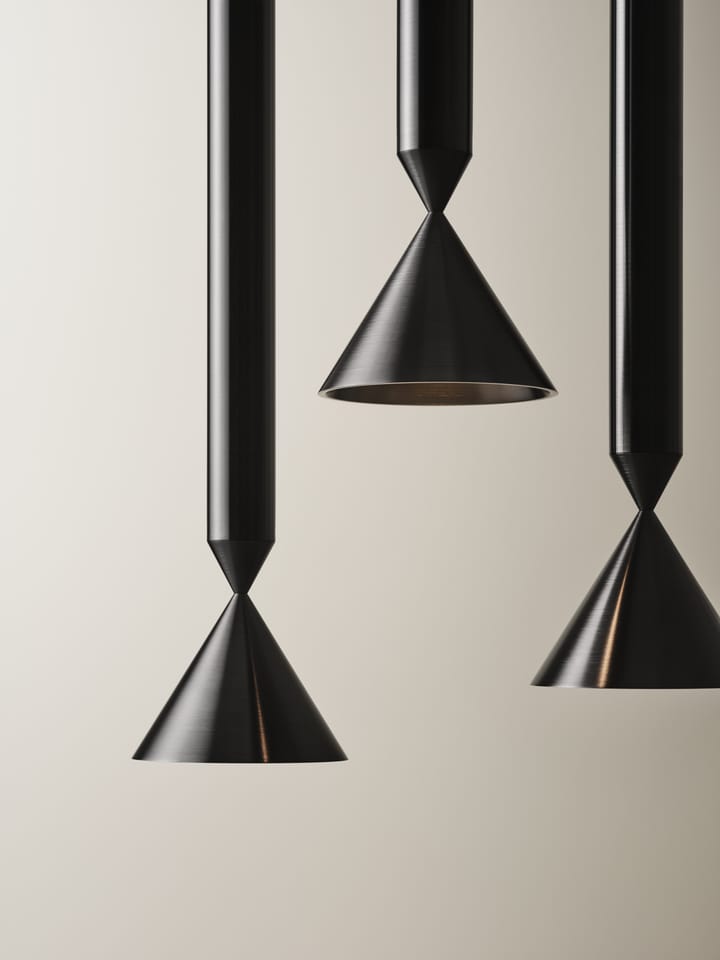 Apollo 59 taklampe, Darkest hour Pholc