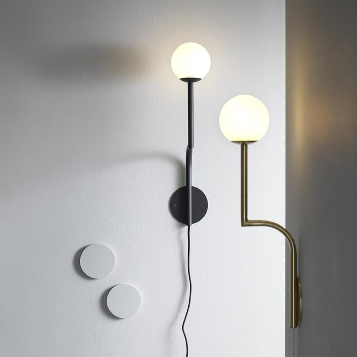 Mobil 46 vegglampe, messing Pholc