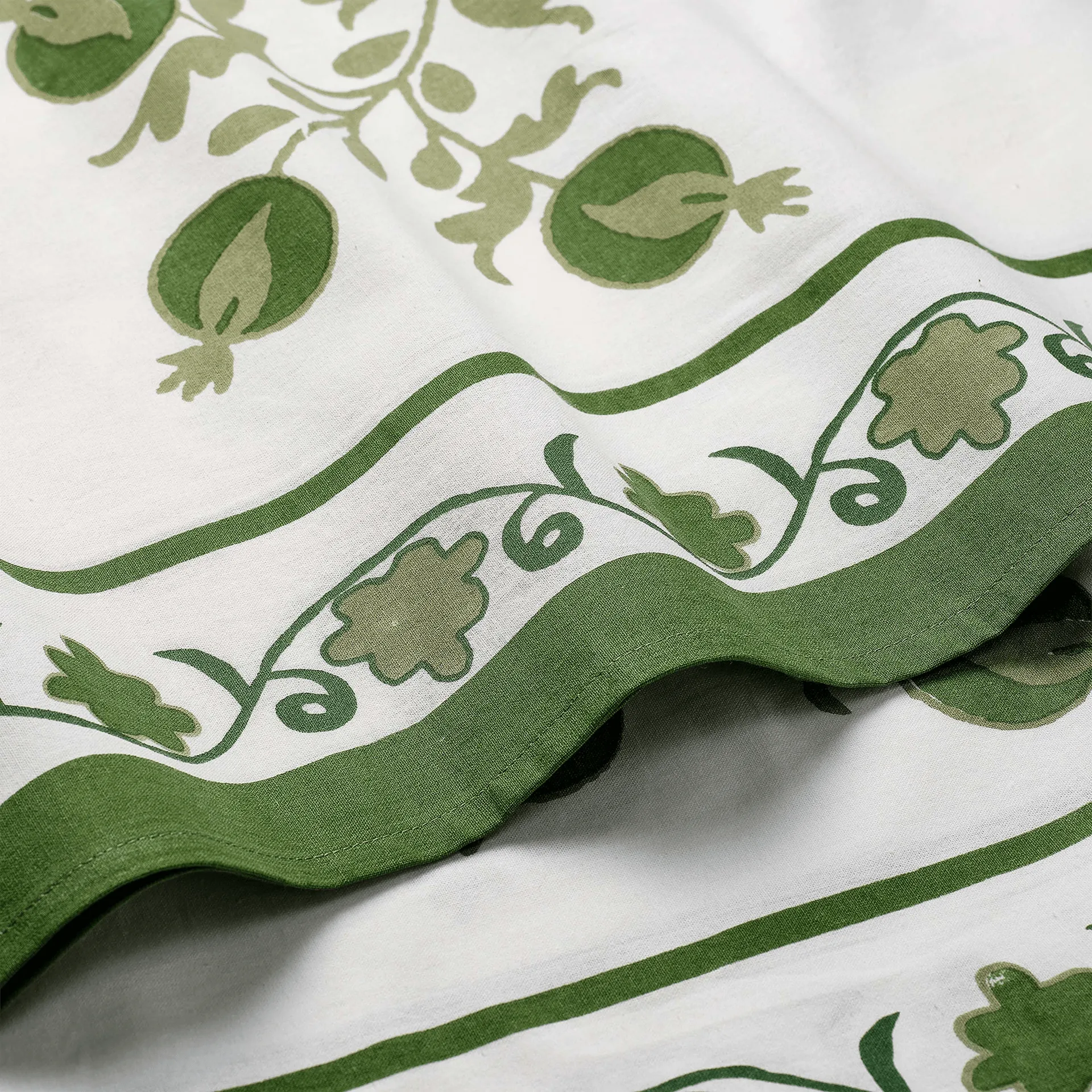 Suzani duk, Green, 250x150 cm Pick a Poppy
