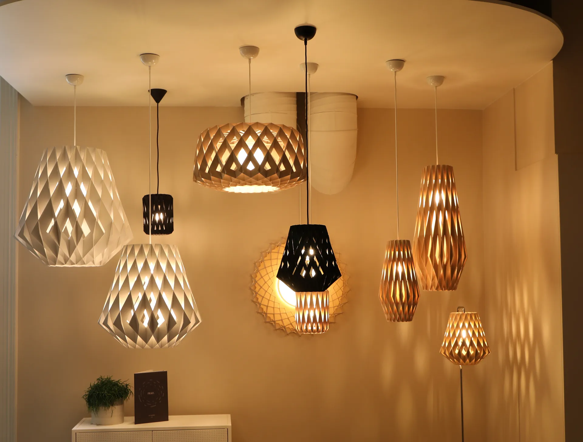 Pilke Signature pendel Ø 50 cm, Hvit Pilke