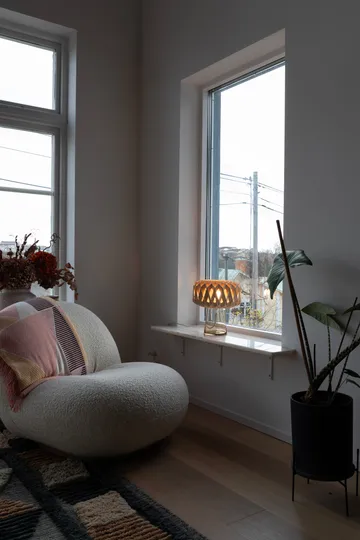 Signature 25 bordlampe - Amber-bjørk, Ø28x34 cm - Pilke