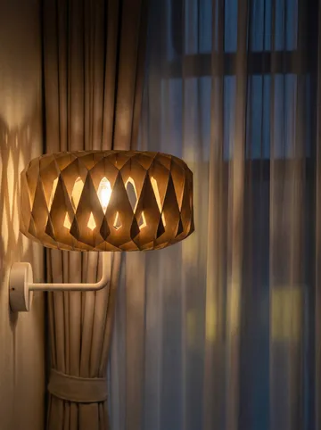 Signature 25 vegglampe - Bjørk, Ø28x15,5 cm - Pilke