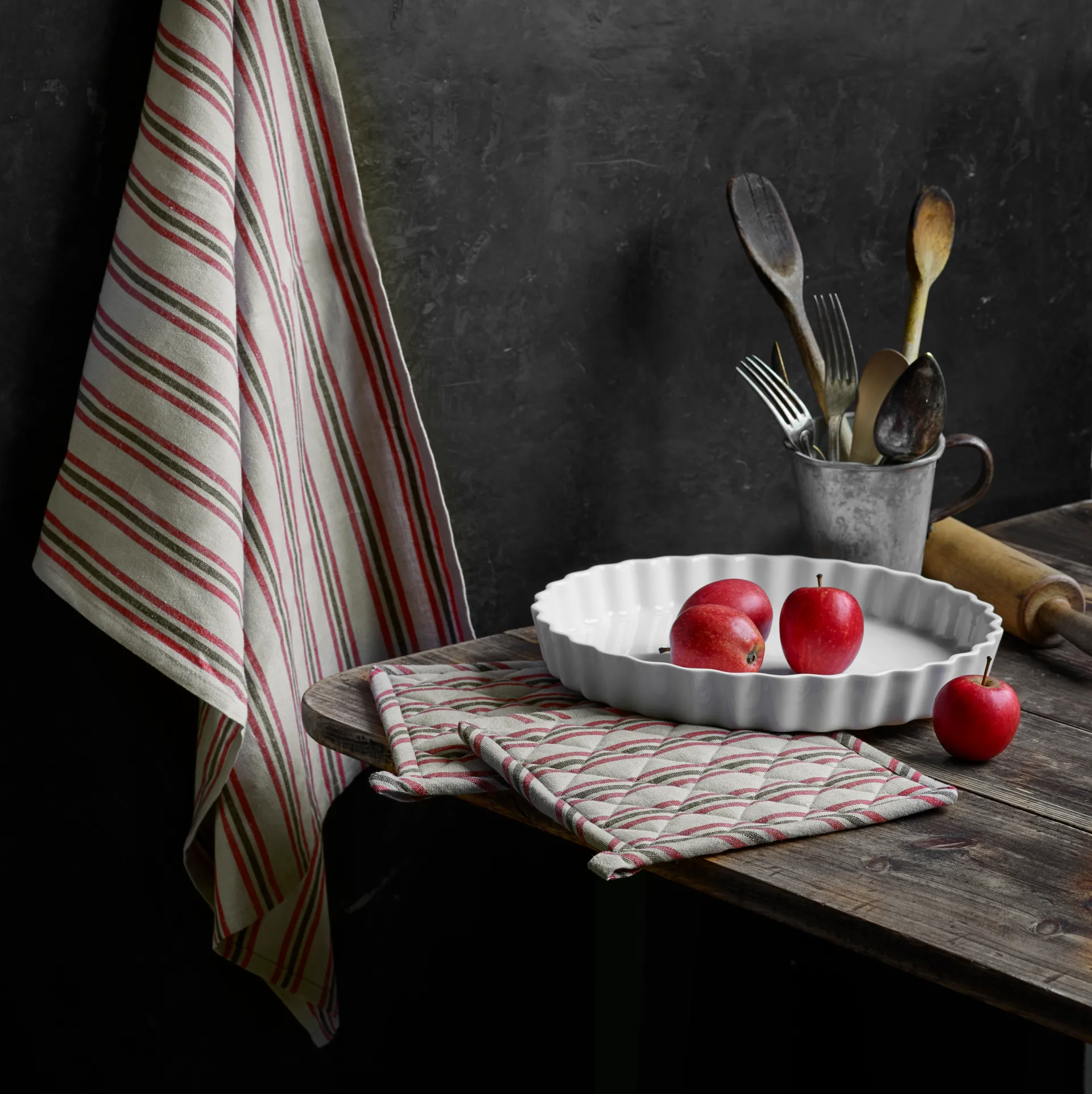 Pillivuyt paiform rund hvit, Ø 25 cm Pillivuyt