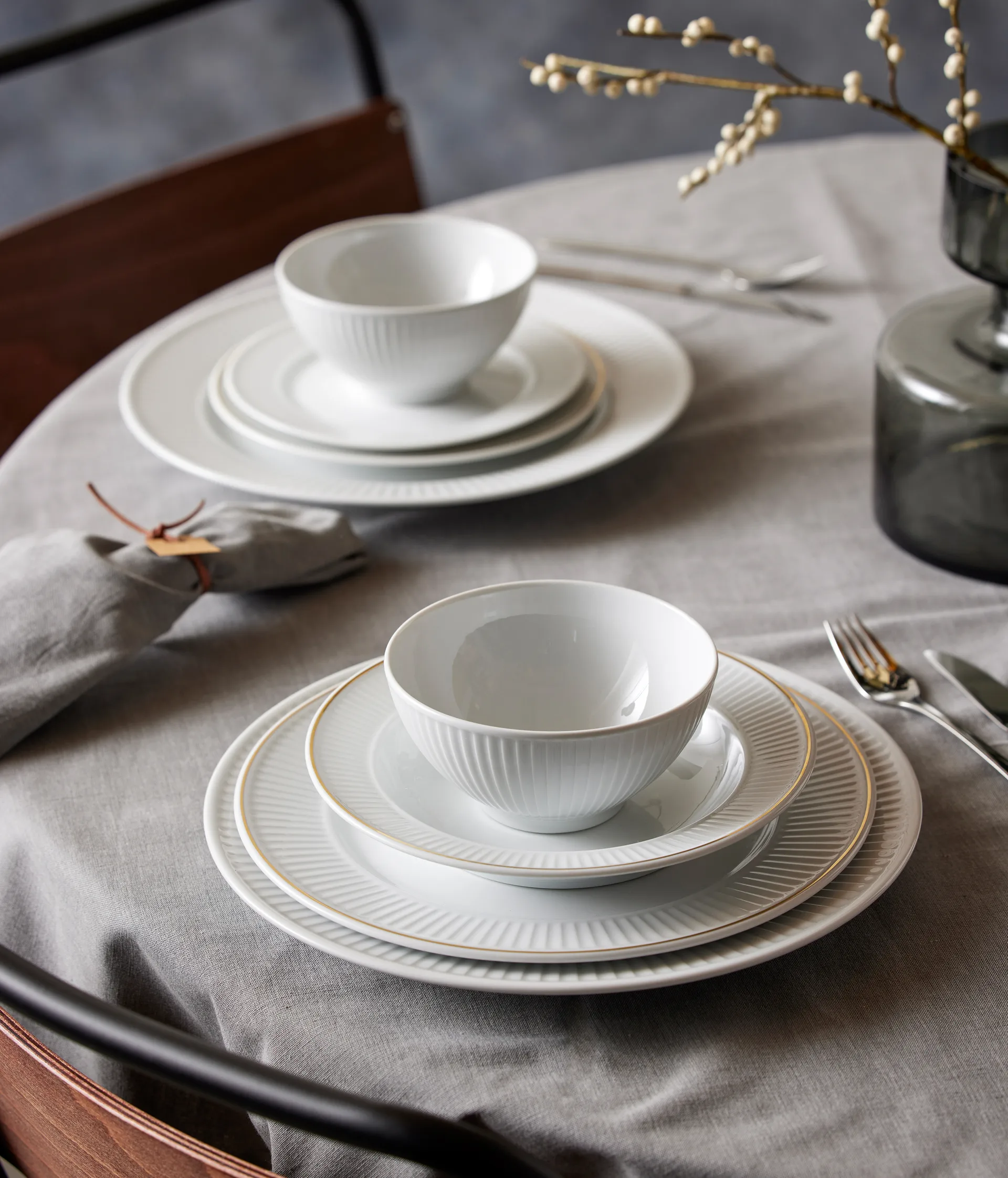 Plissé tallerken med gullkant Ø 28 cm, Hvit Pillivuyt