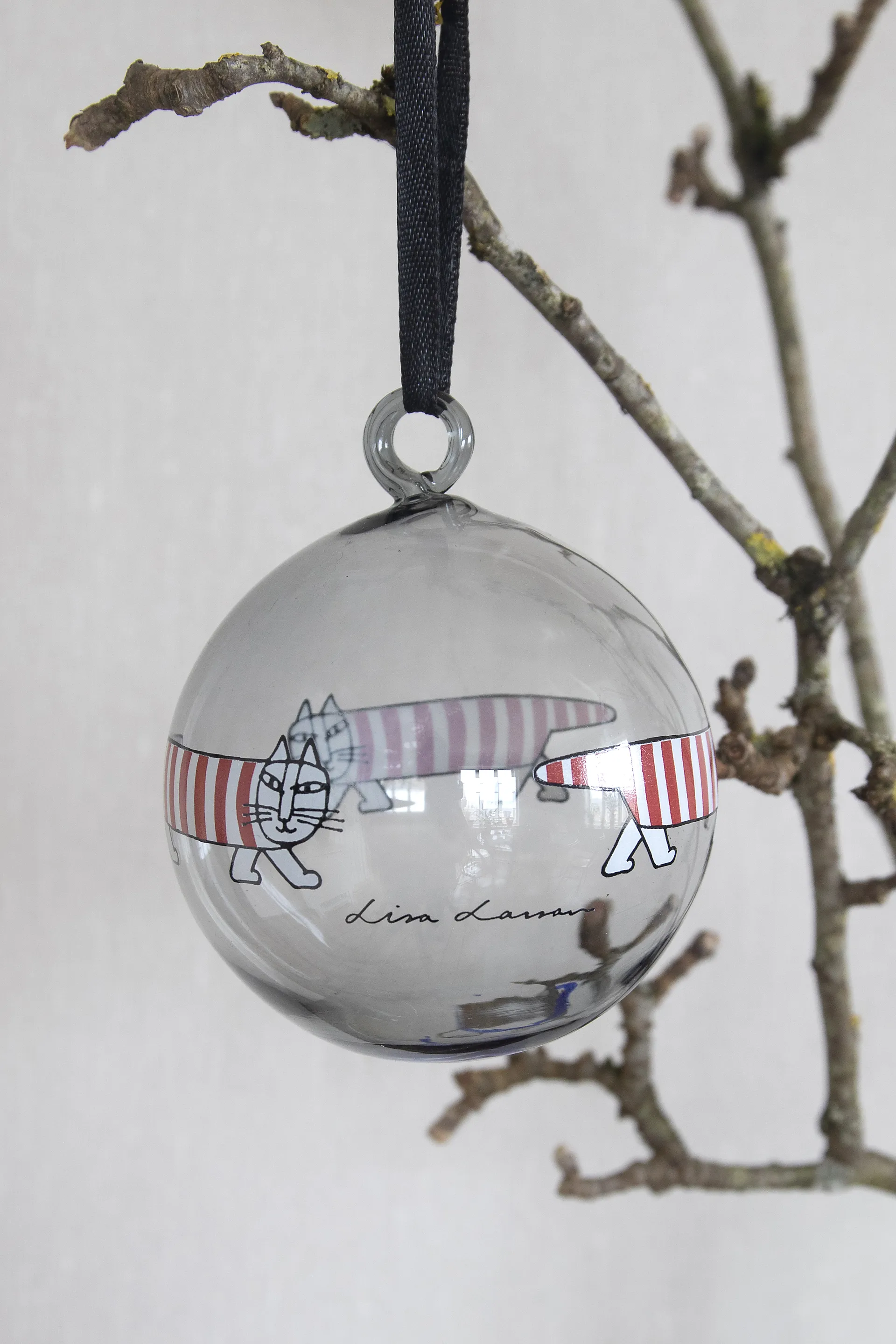 Lisa Larson Mikey julekule, Silver-red-white Pluto Design