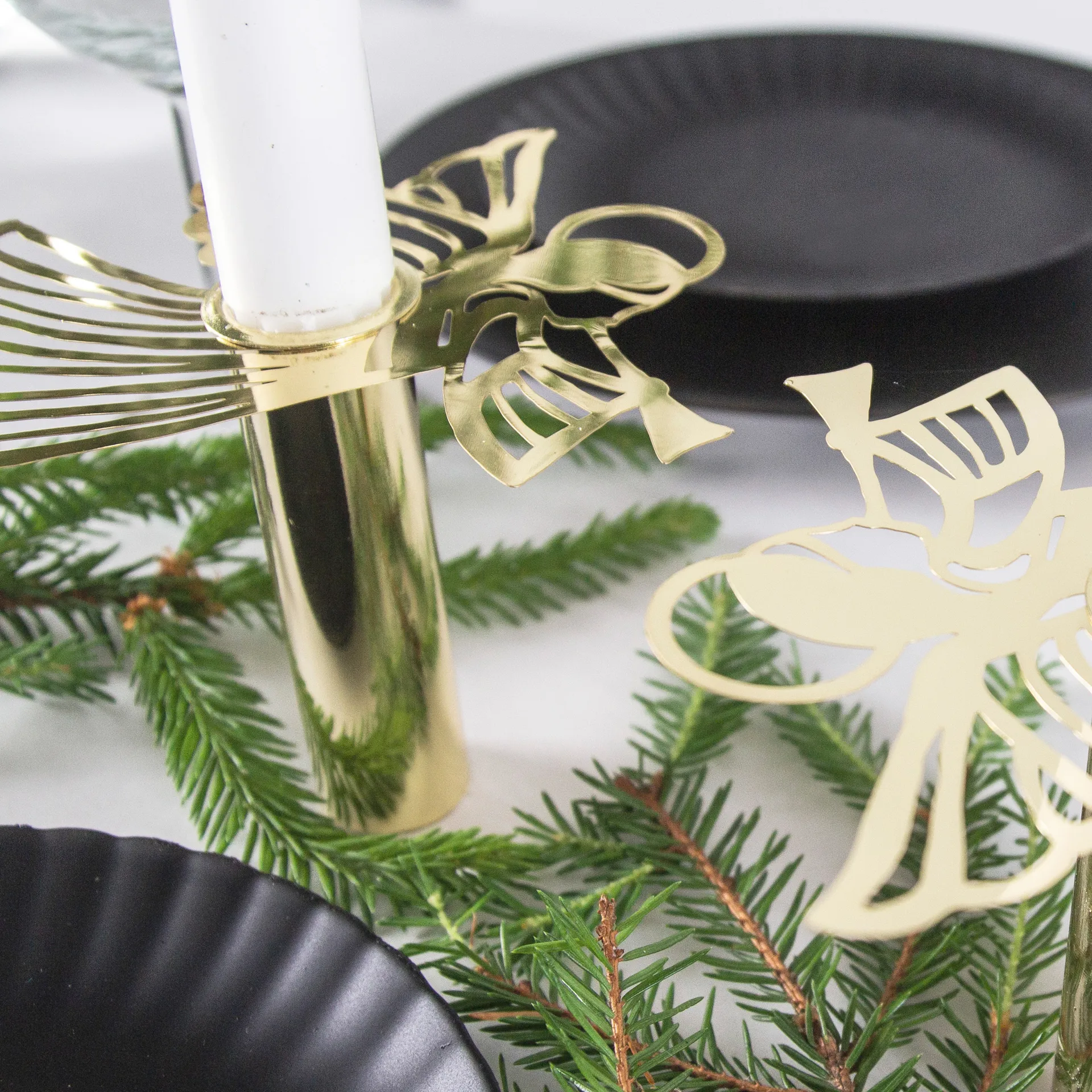 Lysestake flygande engel, Gull Pluto Design