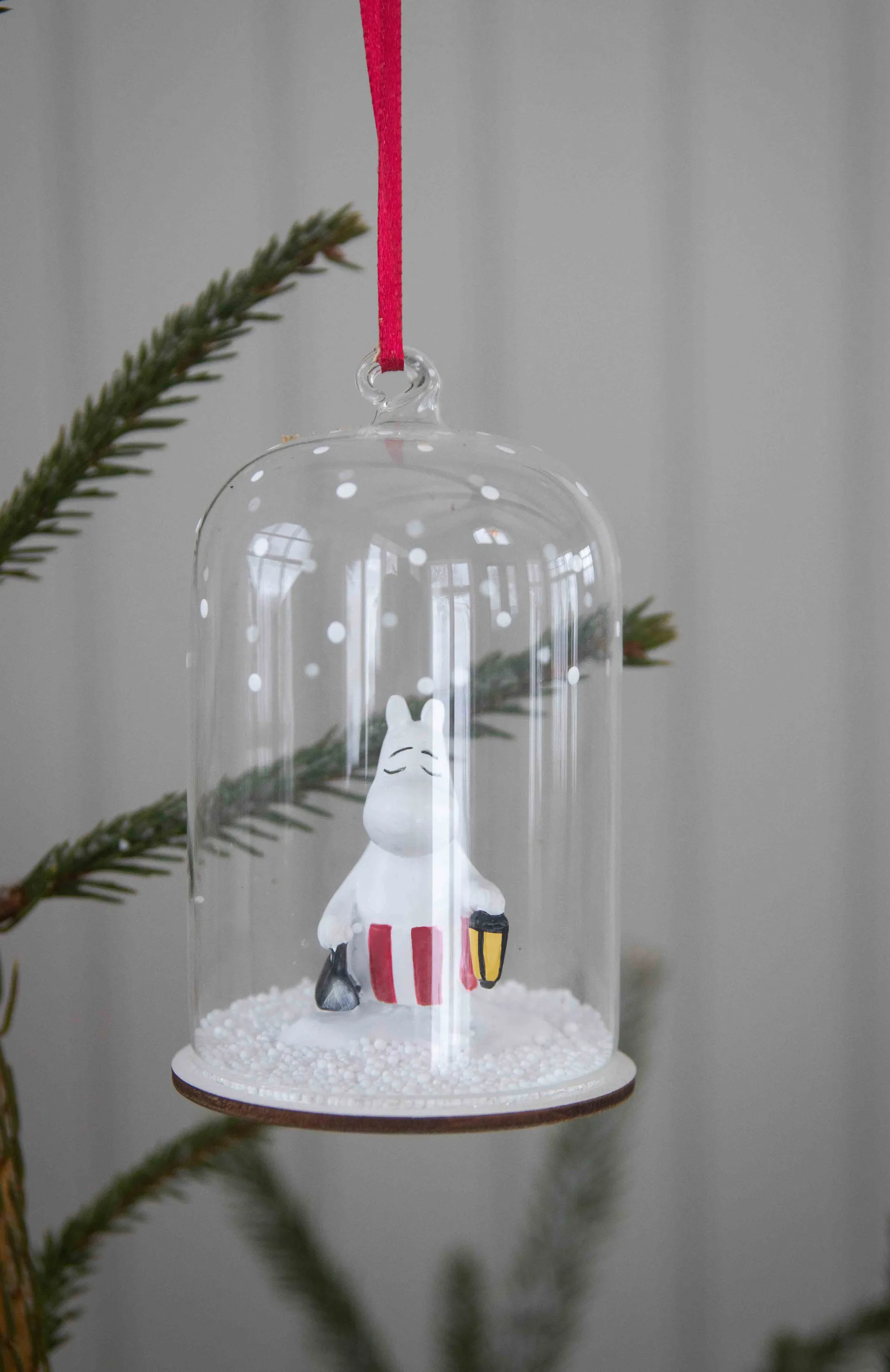 Mummi snøkule juleanheng, Mummimamma Pluto Design
