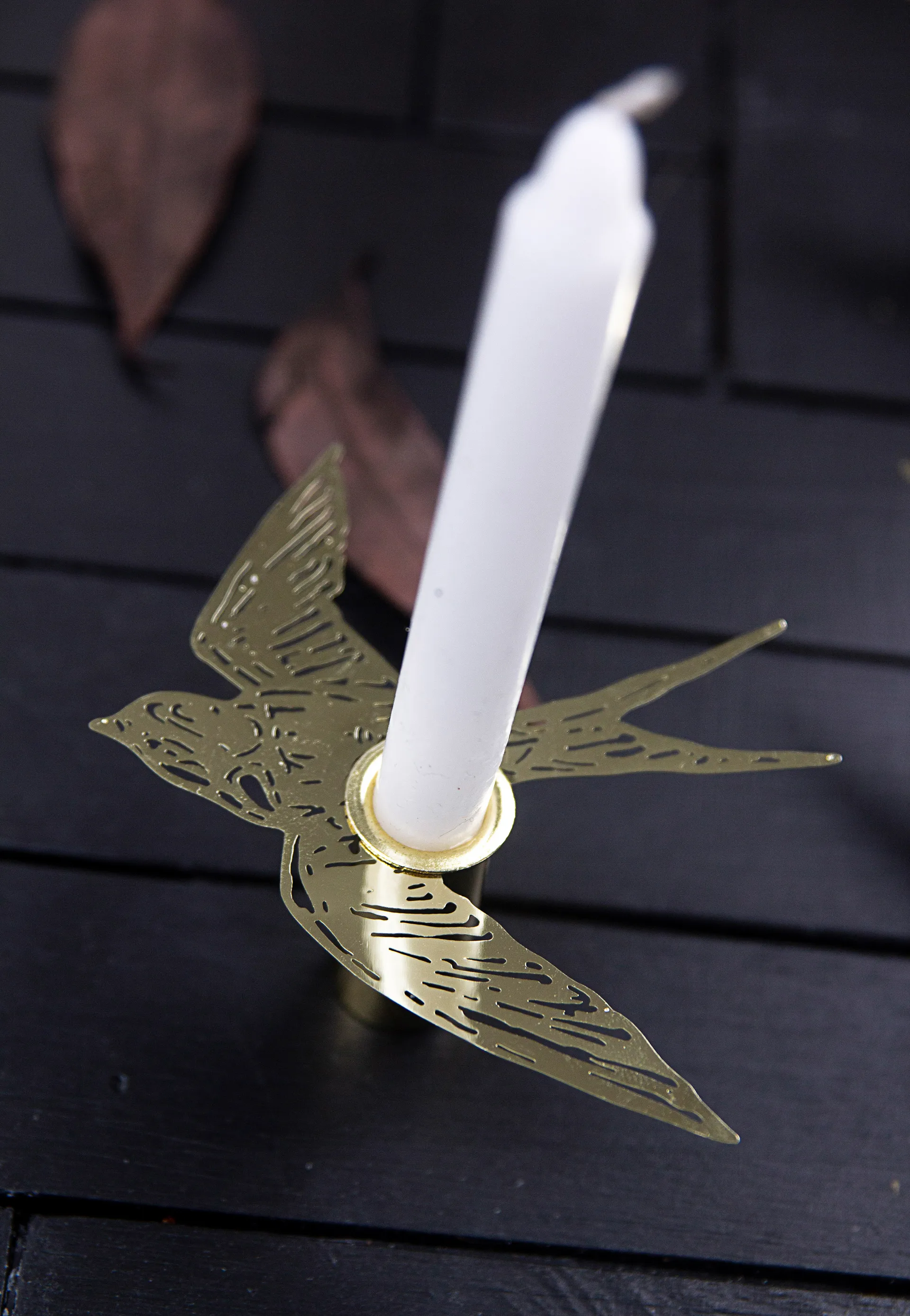 Svaler lysestake, Gull Pluto Design