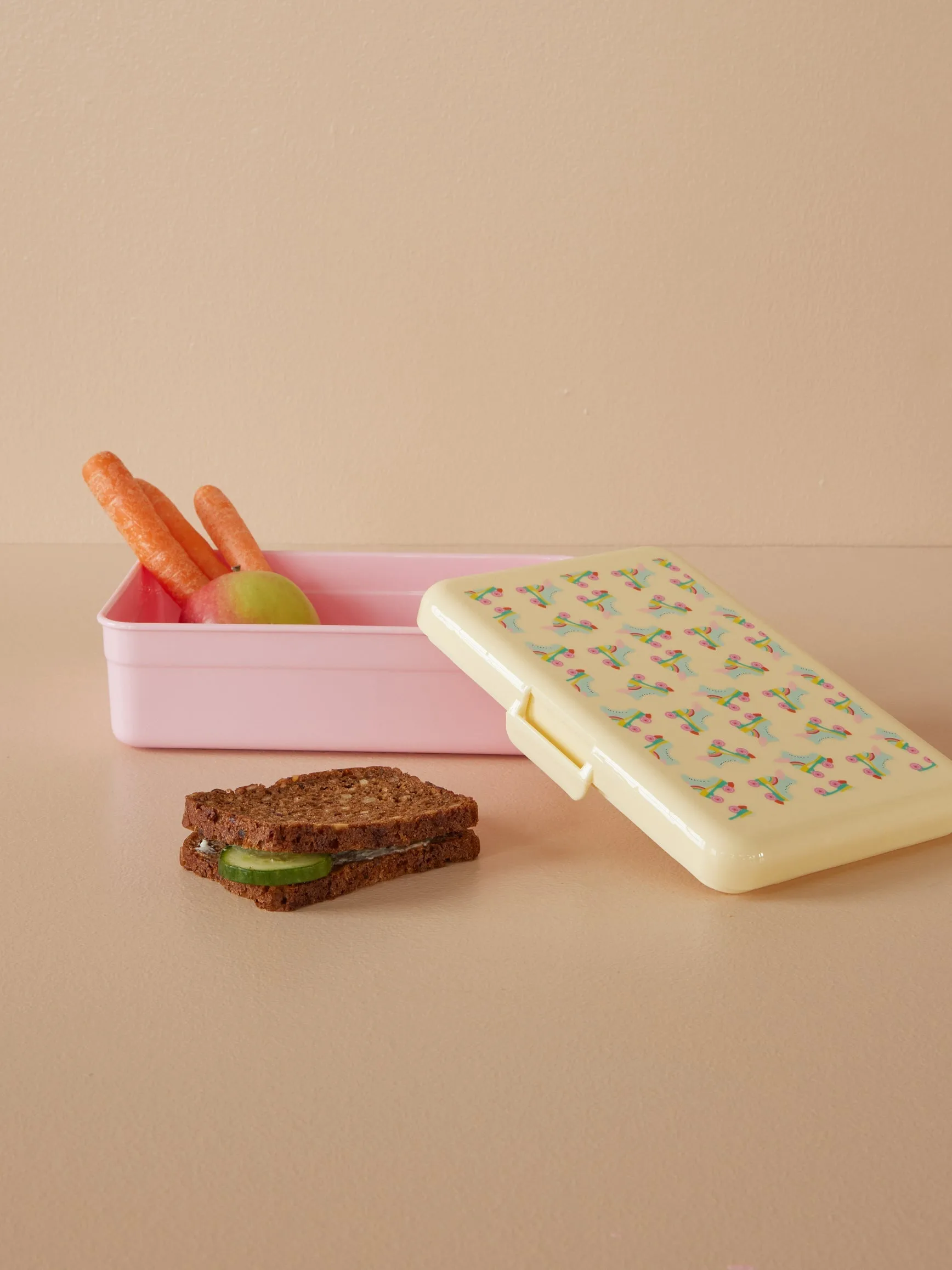Rice lunsjboks 14x21 cm, Roller skate RICE
