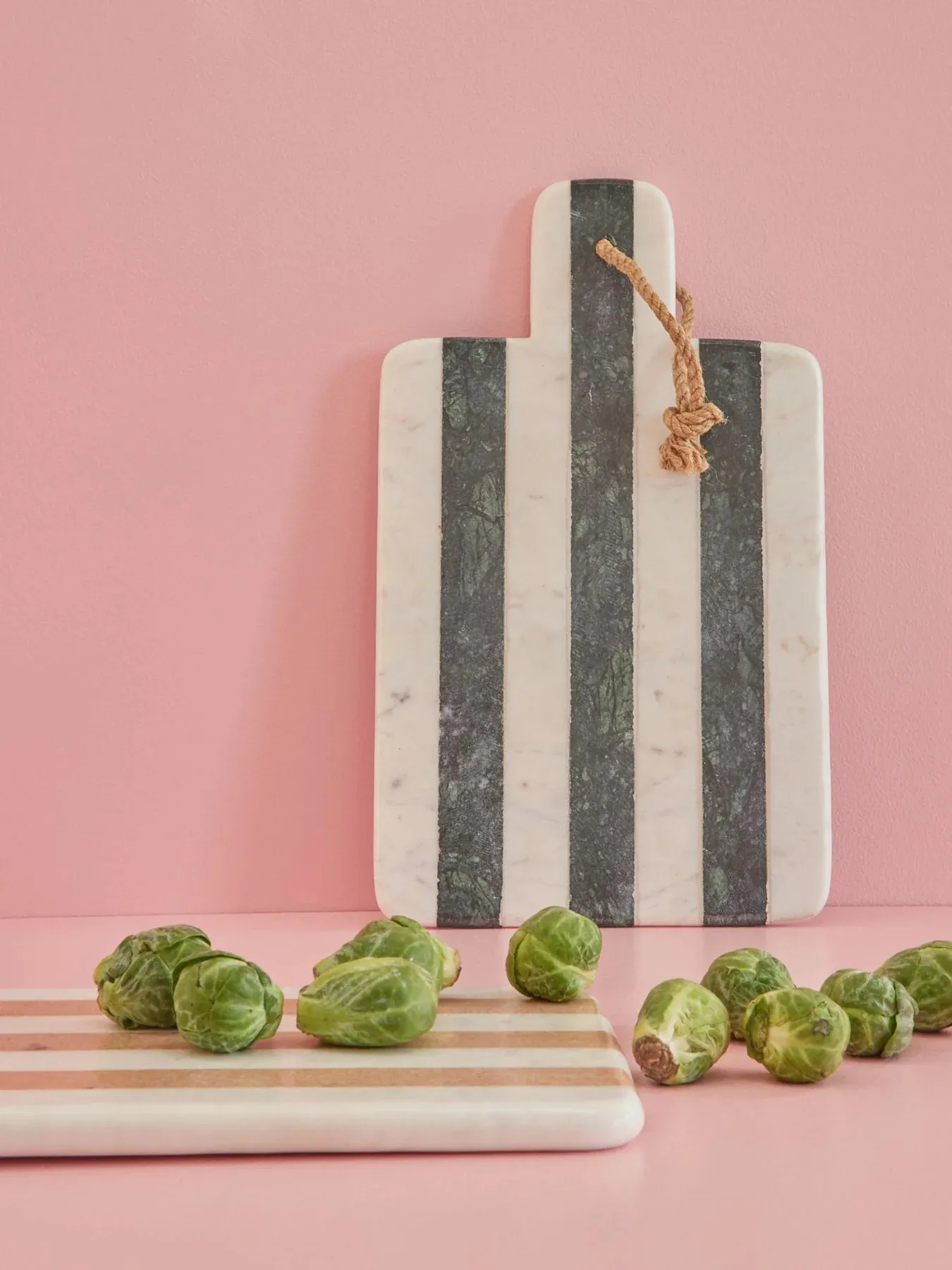 Rice skjærefjøl marmor 20 x 35,5 cm, Green stripes RICE