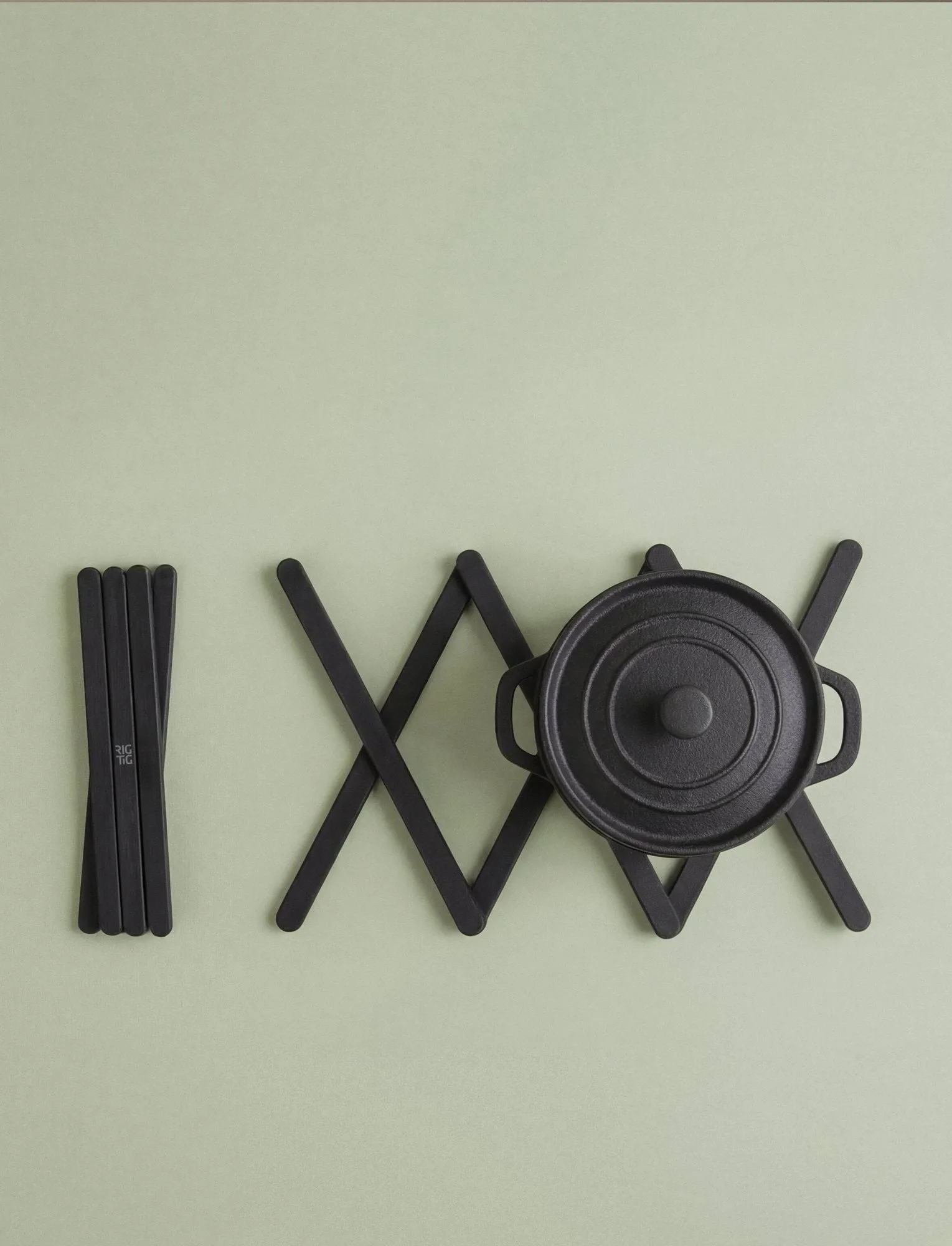 TRIX gryteunderlag, Black, 20,7 cm RIG-TIG