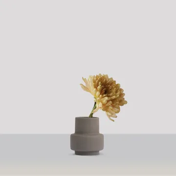Hurricane vase S Ø9 - Dark Stone - Ro Collection