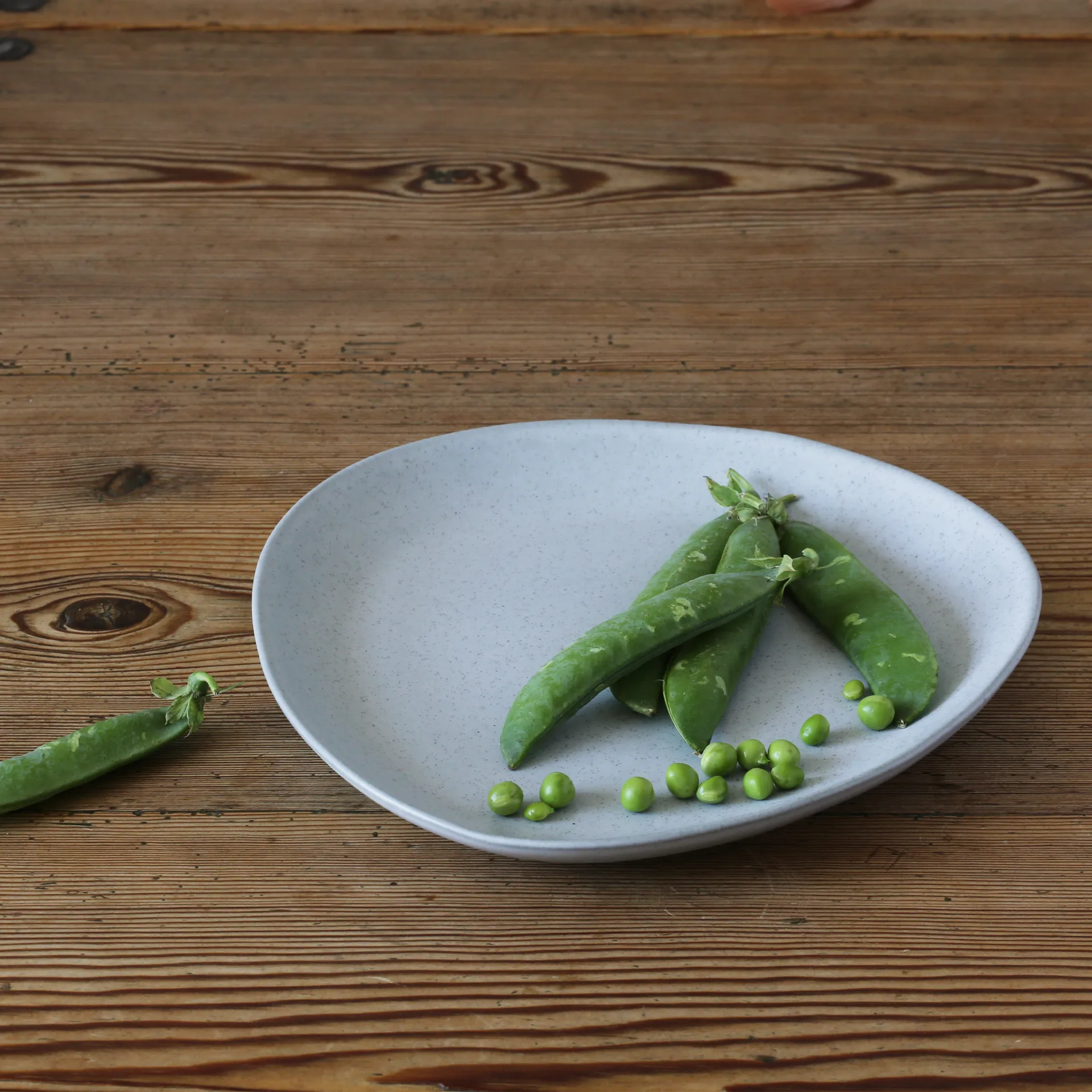 Plate no.34 2-stk., Ash grey Ro Collection