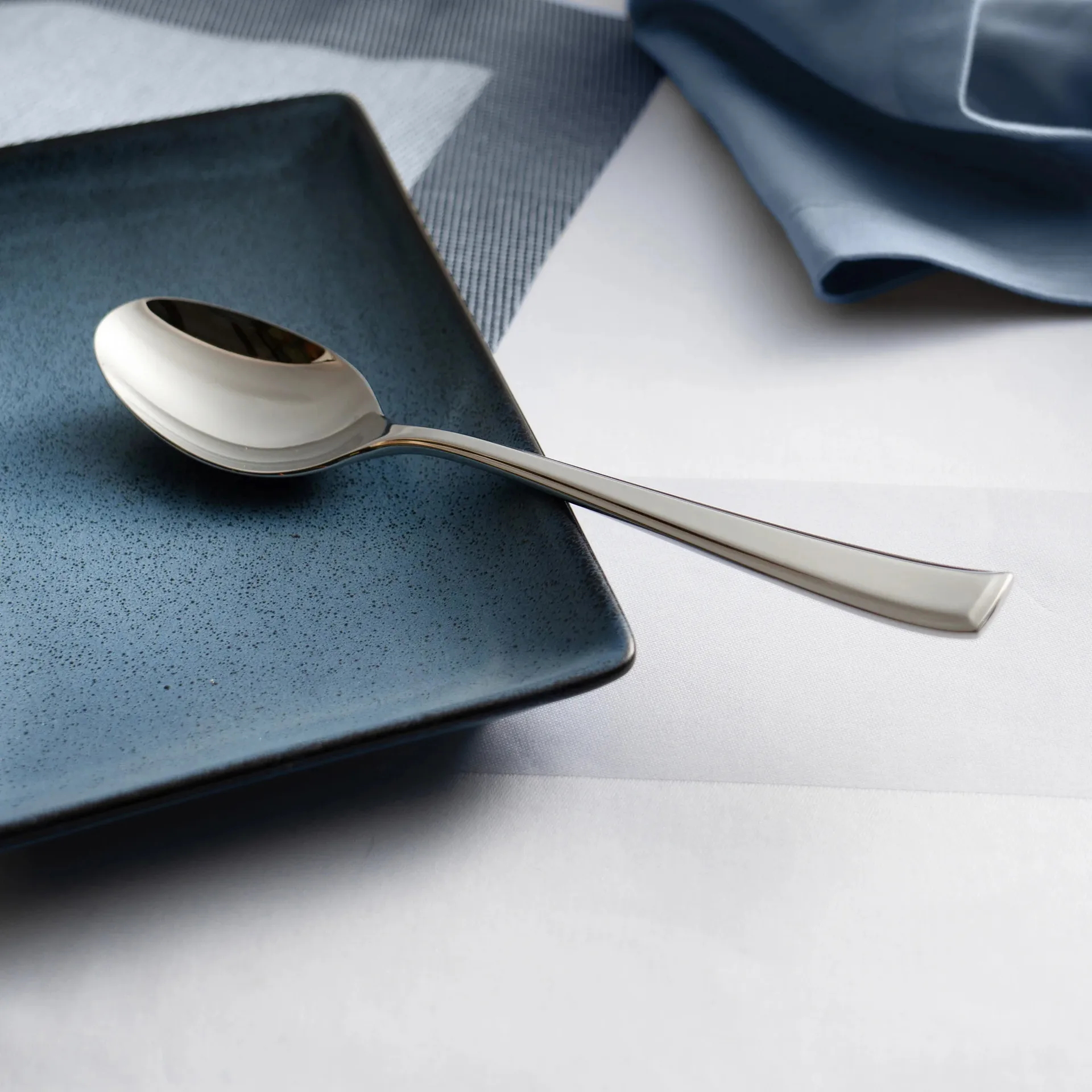 Fairford bright serveringsskje, Rustfritt stål, 23,4 cm Robert Welch