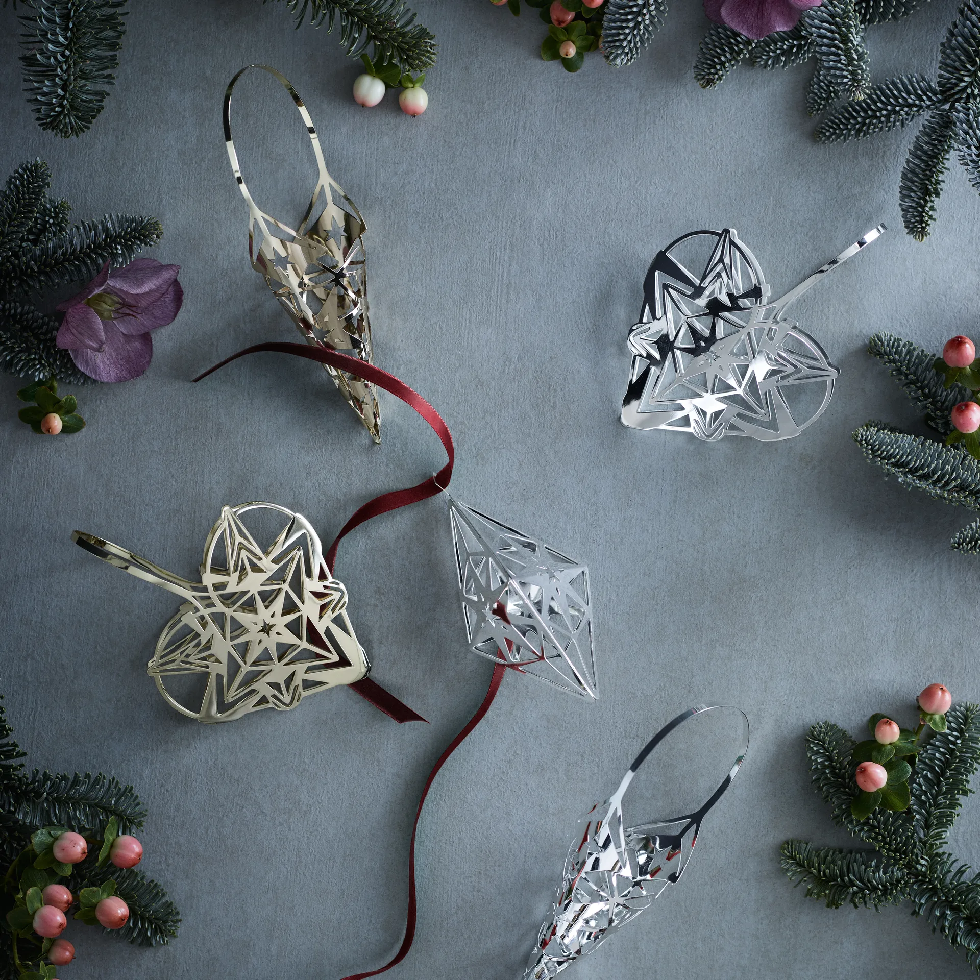 Karen Blixen hengende hjerte 12,8 cm, gull Rosendahl